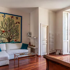 https://the-charming-house-pantheon.it-romehotels.com